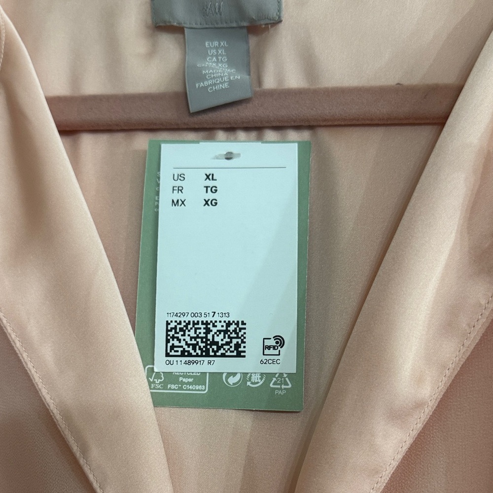 H&M Peach Mini Dress - Picture 2 of 2
